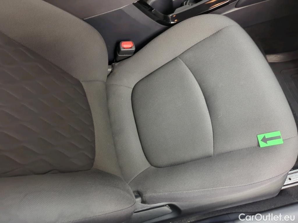  Toyota  Corolla 1.8 Hybrid Dynamic HSD E-CVT #32