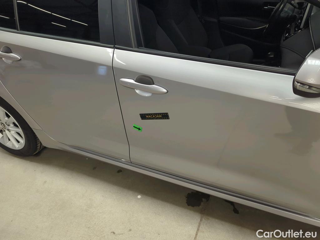  Toyota  Corolla 1.8 Hybrid Dynamic HSD E-CVT #33