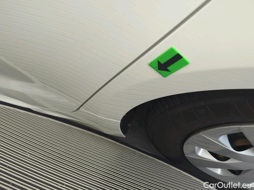  Toyota  Corolla 1.8 Hybrid Business HSD E-CVT #10