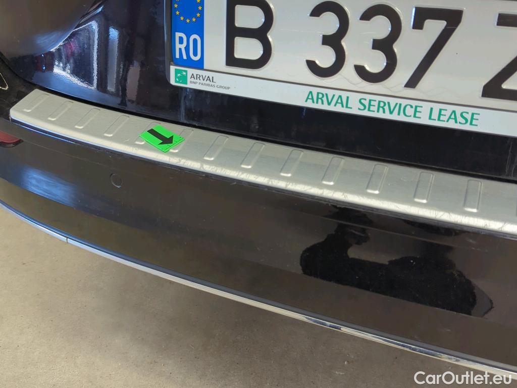  Volkswagen  Golf  Style 2.0 TDI DSG 150CP #25