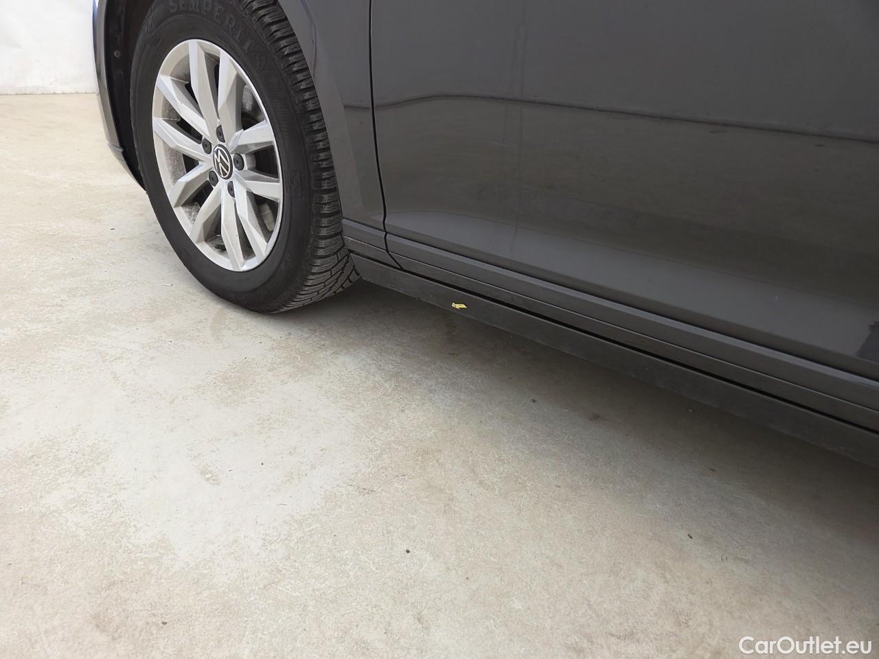  Volkswagen  Passat Comfortline 2.0 TDI DSG 150 CP #1