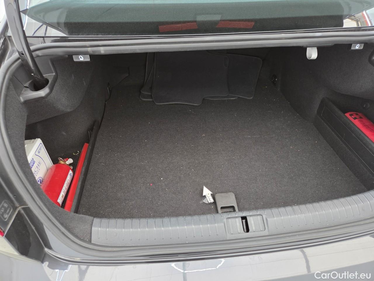  Volkswagen  Passat Comfortline 2.0 TDI DSG 150 CP #44