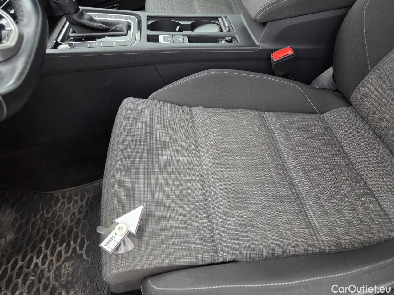  Volkswagen  Passat Comfortline 2.0 TDI DSG 150 CP #35