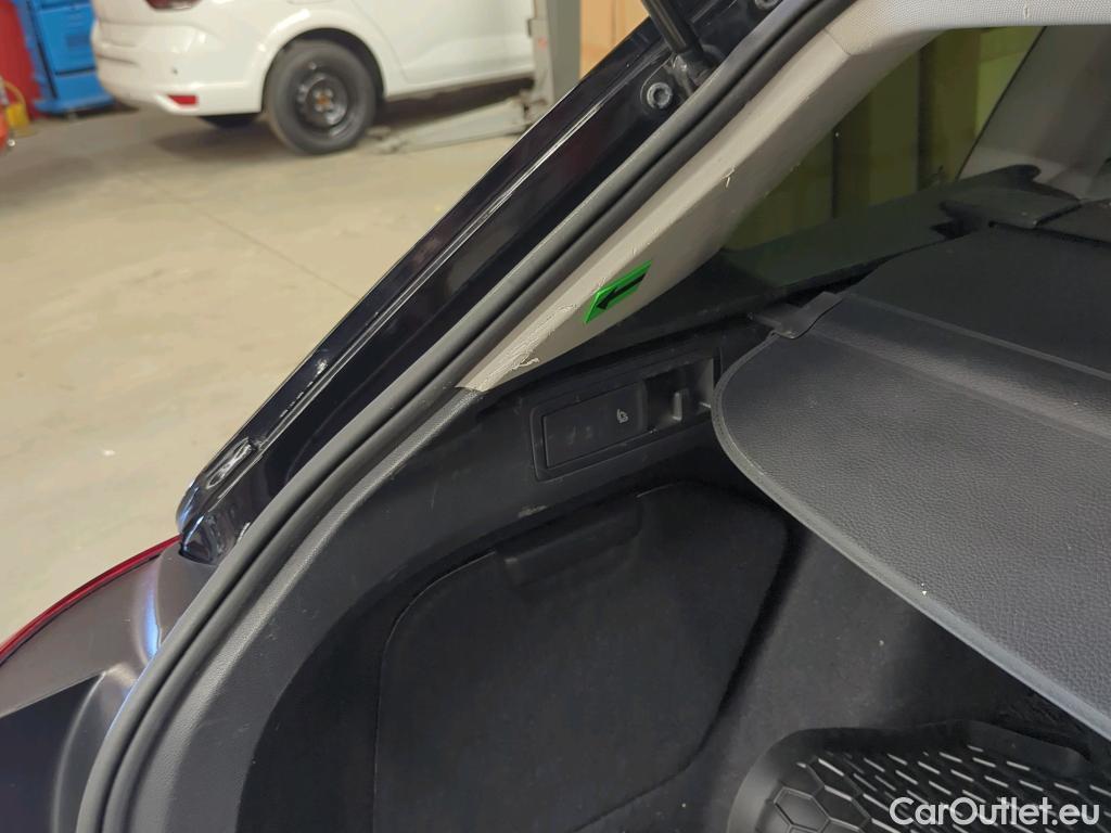  Volkswagen  Golf  Style 2.0 TDI DSG 150CP #19