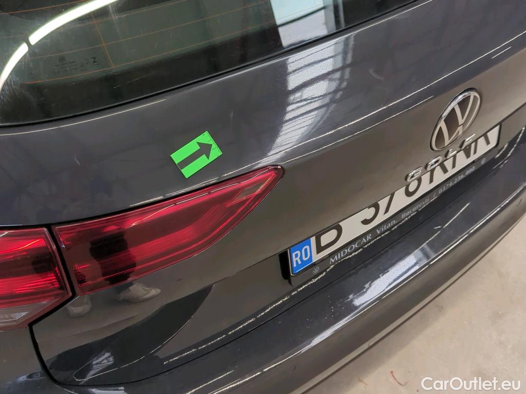 Volkswagen  Golf  2.0 TDI 116HP Life Variant #10