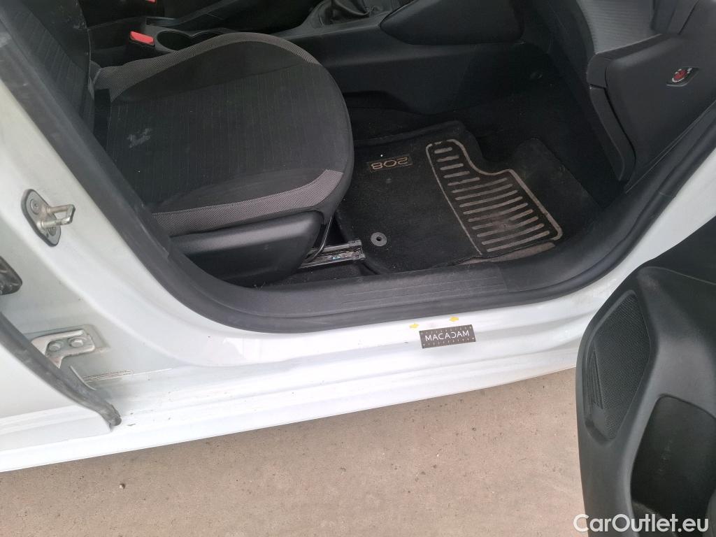  Peugeot  208  Premium 1.2 PureTech 75CV BVM5 E6d #31