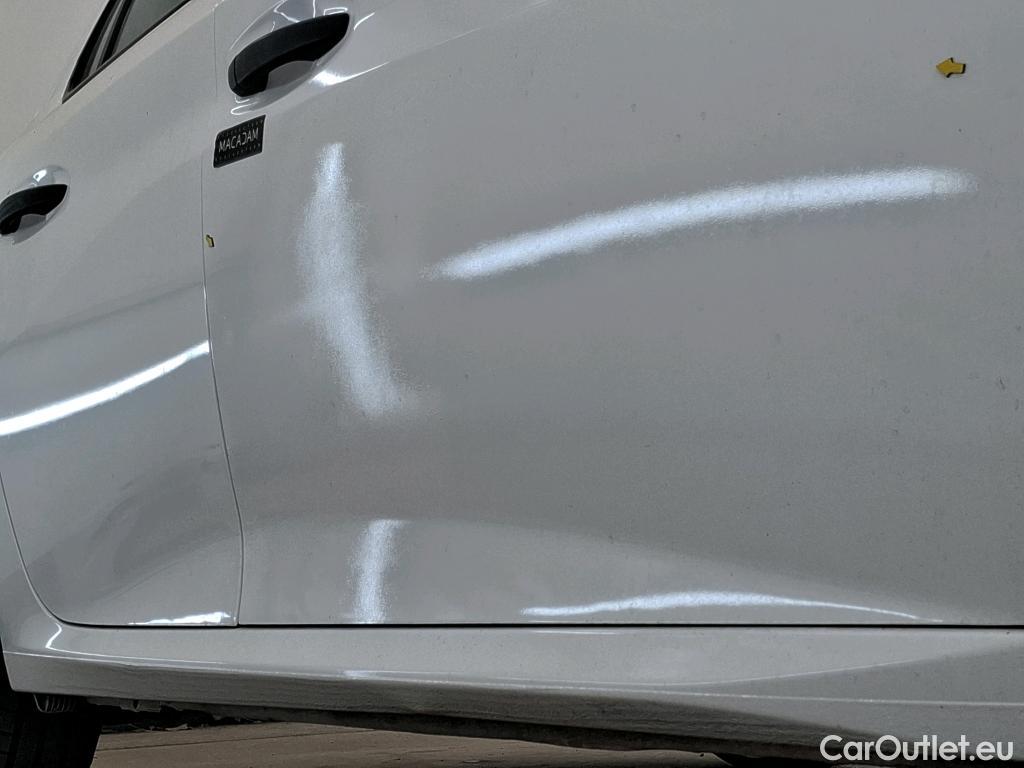  Peugeot  208  Premium 1.2 PureTech 75CV BVM5 E6d #23