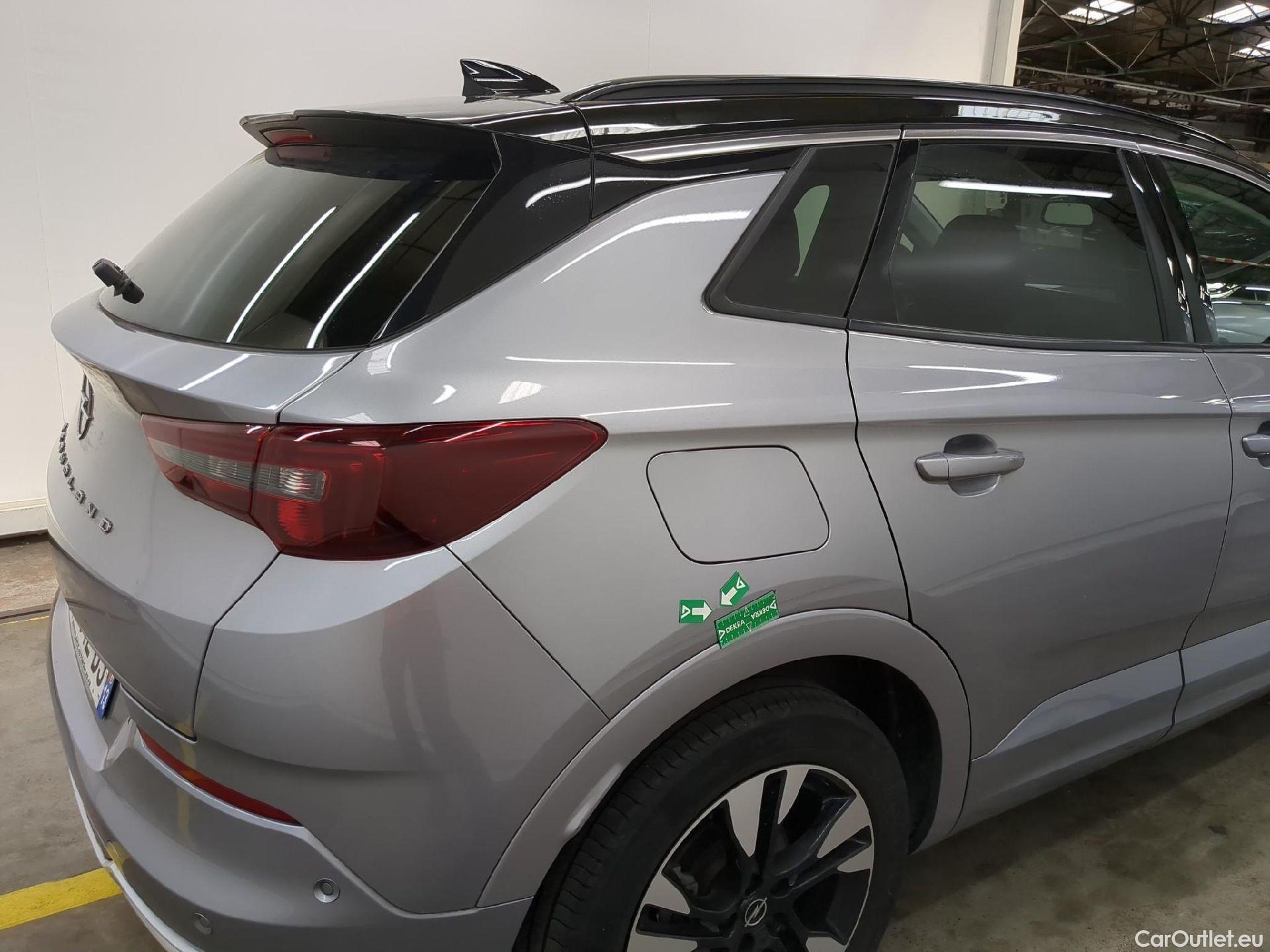  Opel   Grandland X Grandland X Elegance Business 1.5 130CV BVA8 E6d #18