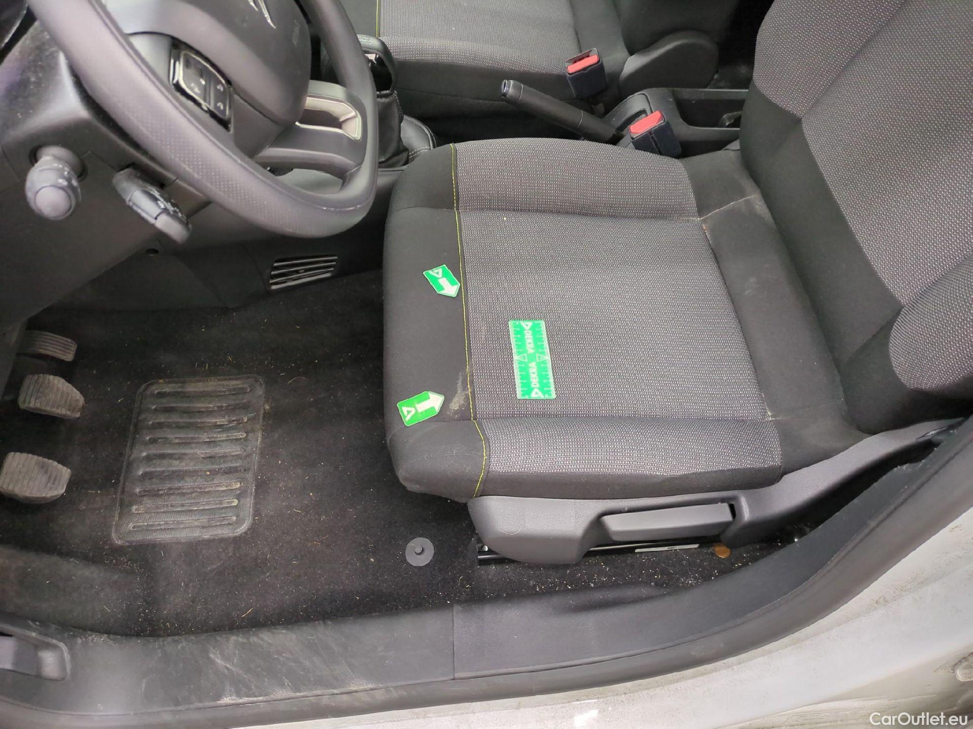 Citroen  C3 CITROEN  / 2020 / 5P / Berline PureTech 83 S&S BVM Feel Pack #2