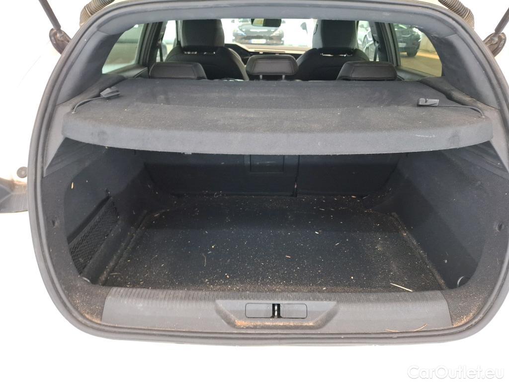  Peugeot  308  GT 1.2 PureTech 130CV BVA8 E6d #23