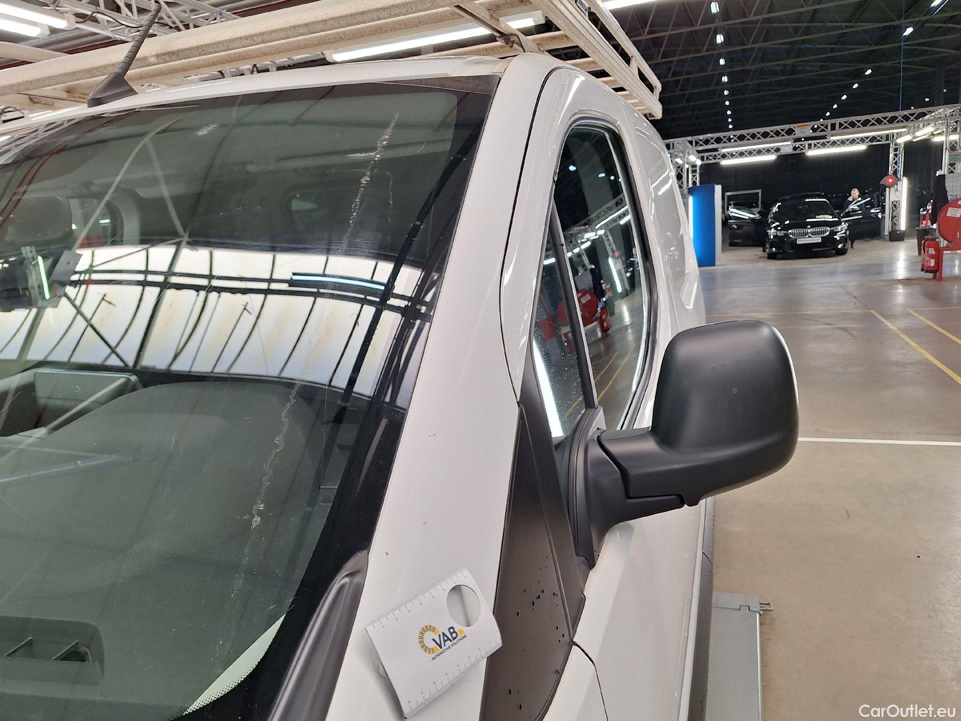  Peugeot  Partner Peugeot, _ '18, Peugeot  1.5 BHDi L1 Light 96kW s/s Aut. Pr #11
