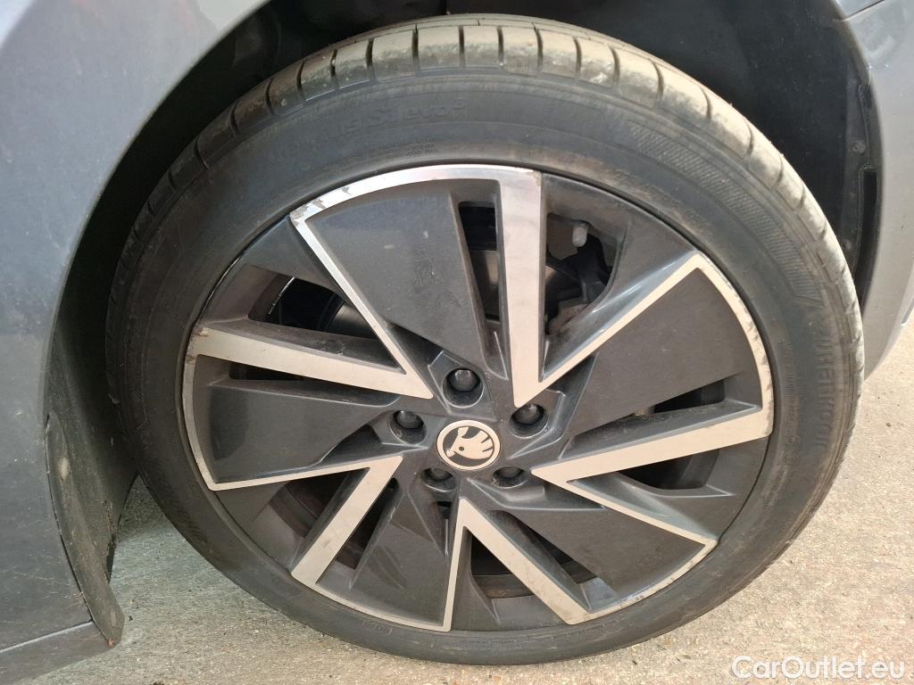  Skoda  Octavia SKODA  Combi / 2020 / 5P / Break 1.4 TSI PHEV iV 204 DSG6e Business #20