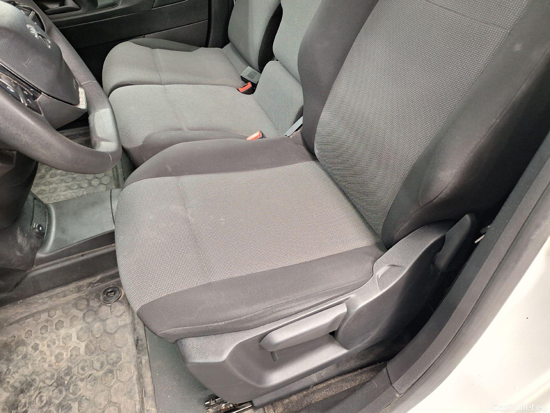  Peugeot  Partner Peugeot, _ '18, Peugeot  1.5 BHDi L1 Light 96kW s/s Aut. Pr #17
