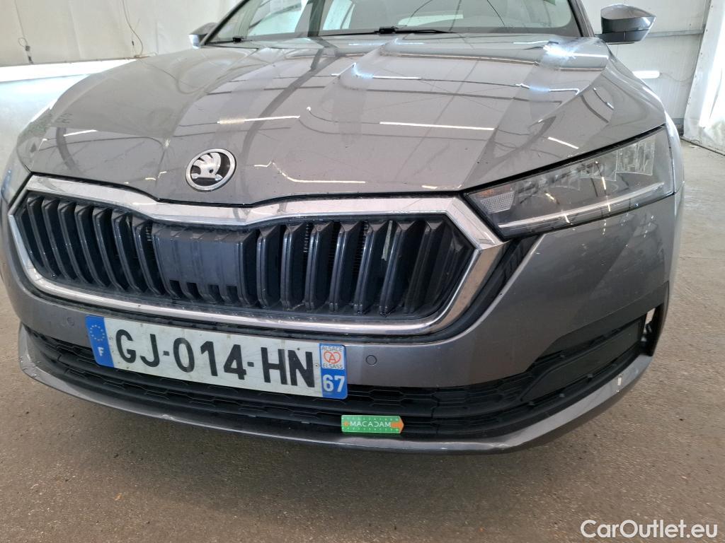 Skoda  Octavia SKODA  Combi / 2020 / 5P / Break 1.4 TSI PHEV iV 204 DSG6e Business #1