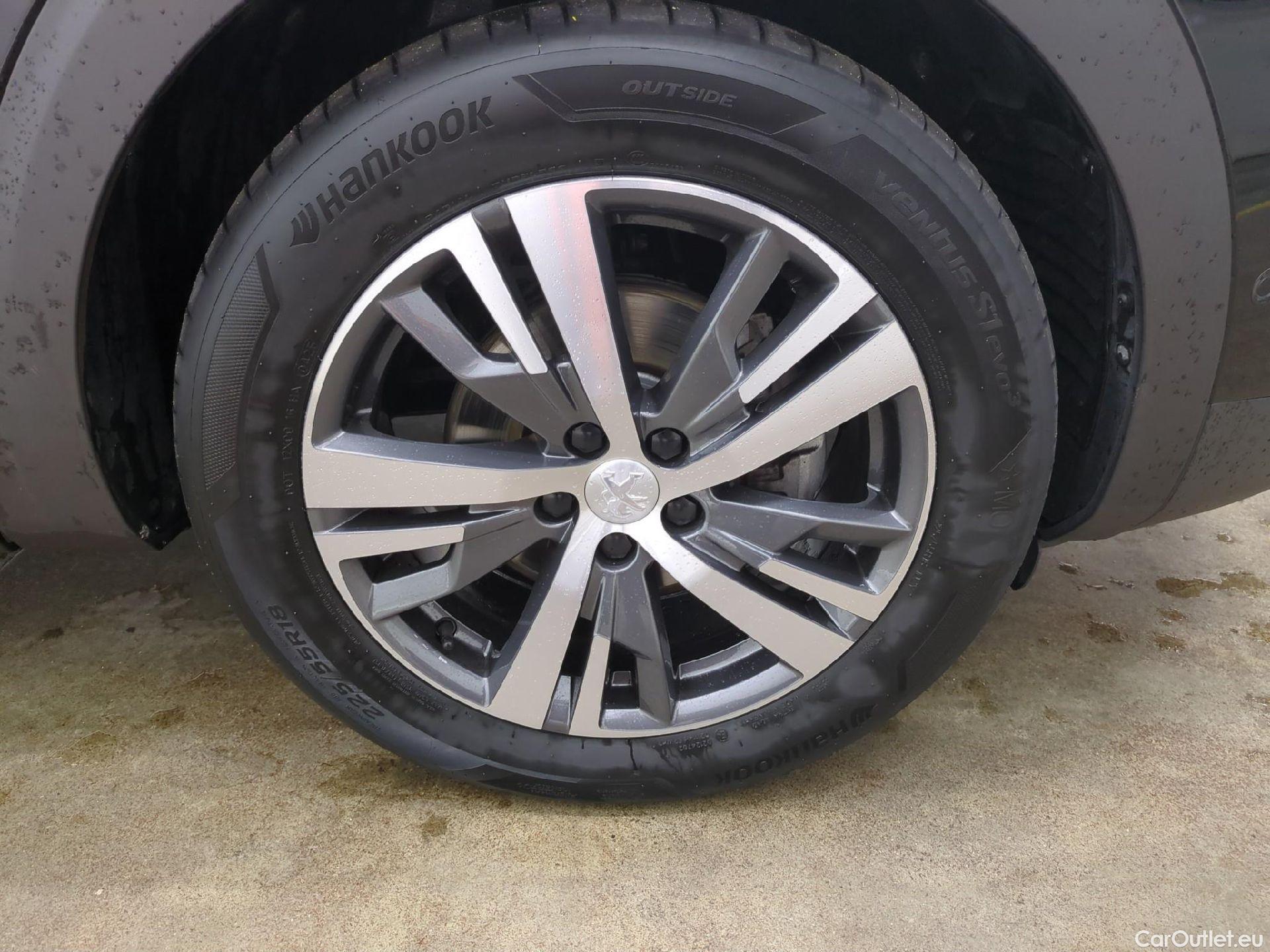  Peugeot  3008  II Allure Pack 1.2 PureTech 130CV BVM6 E6d #10