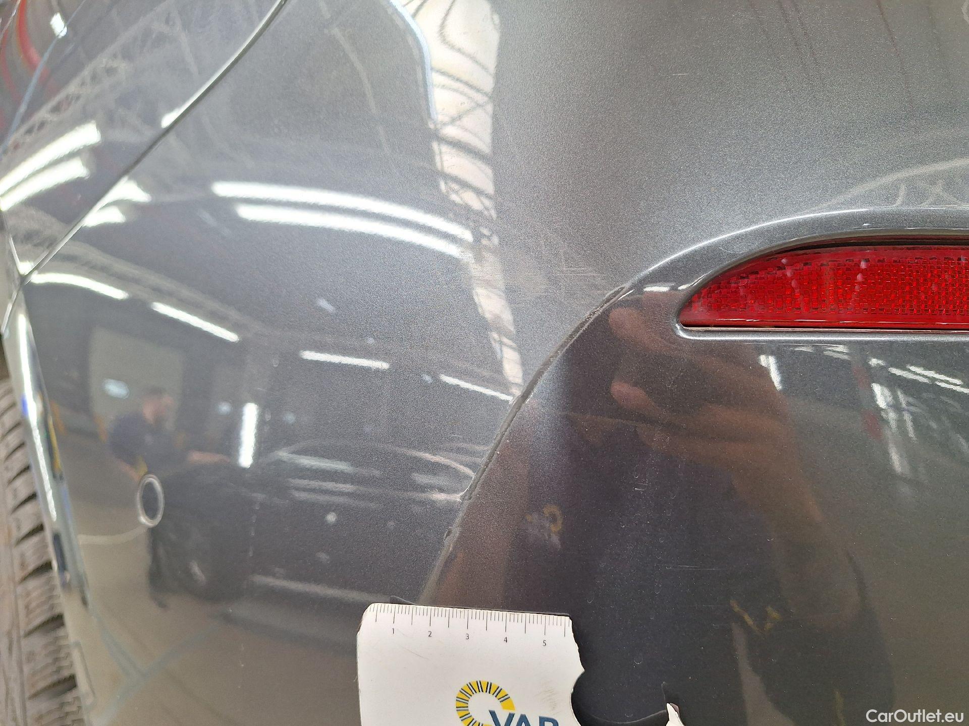  Bmw  Serie 1 BMW, 1-serie '19, BMW 1 Reeks Hatch 118iA (100 kW) 5d #35