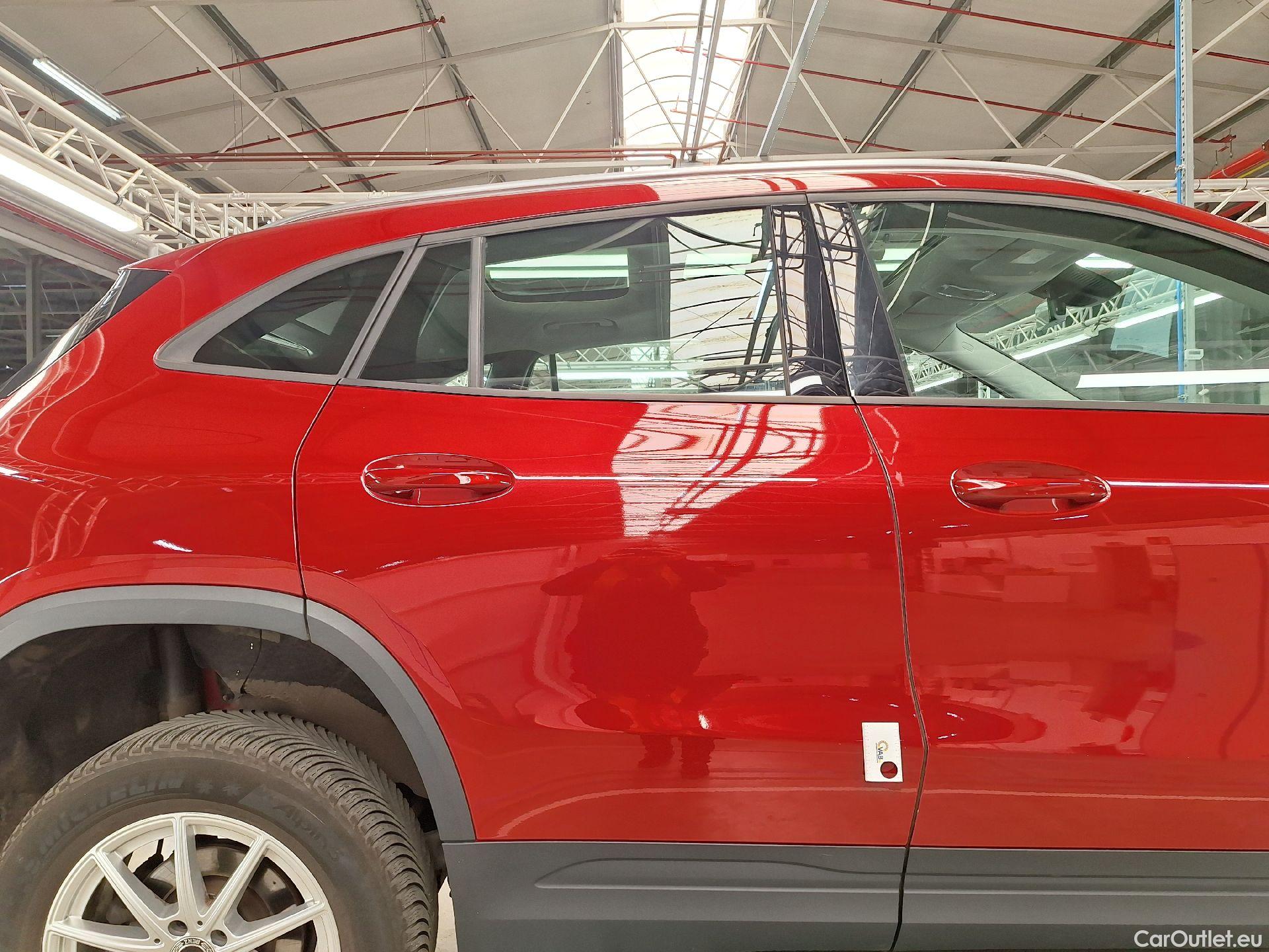  Mercedes  GLA Mercedes,  '20, Mercedes-Benz   200 d Business Solution 5d #51