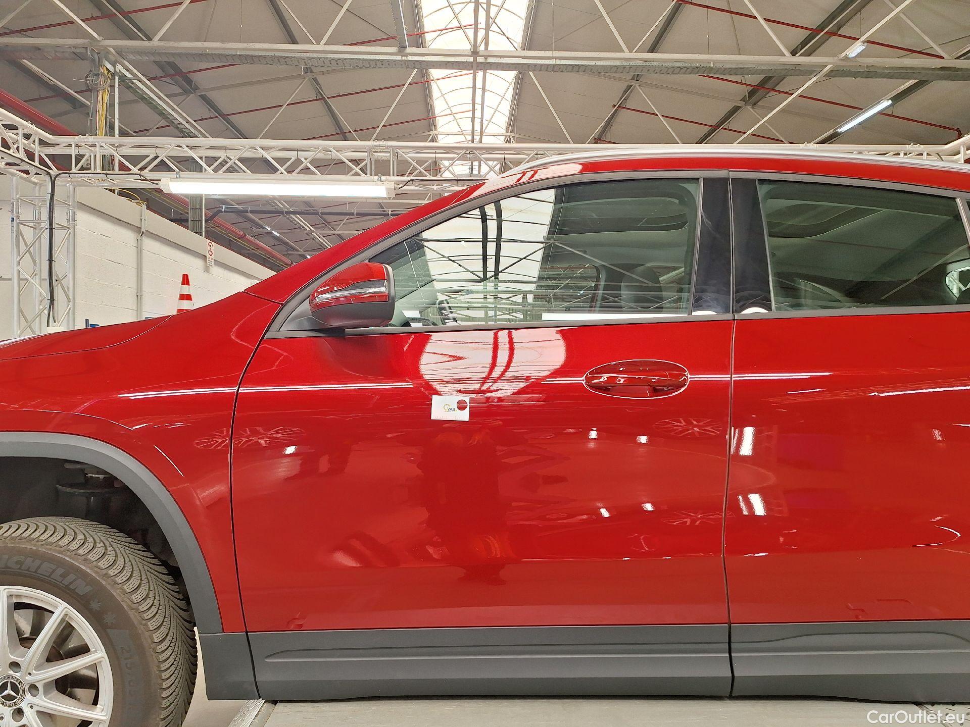  Mercedes  GLA Mercedes,  '20, Mercedes-Benz   200 d Business Solution 5d #30