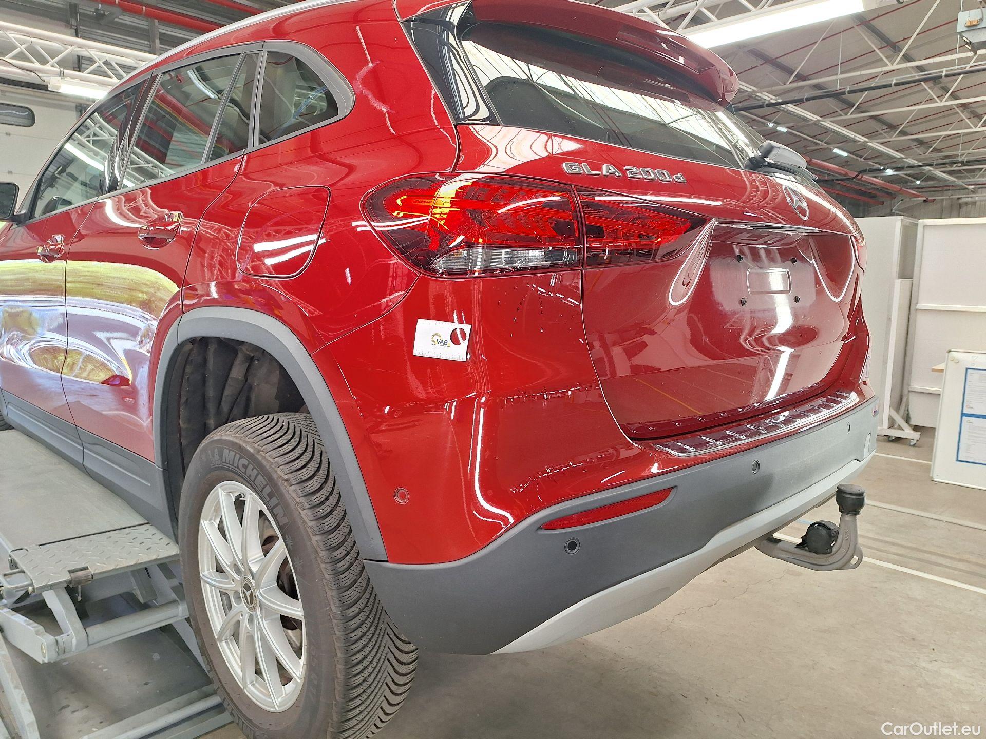  Mercedes  GLA Mercedes,  '20, Mercedes-Benz   200 d Business Solution 5d #43