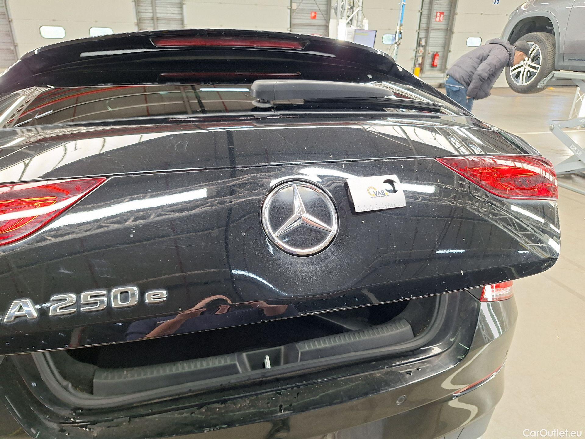  Mercedes  CLA-Klasse Mercedes, CLA-Clas SB '19 PHEV, Mercedes-Benz CLA Shooting Brake CLA 250 e Busines #13