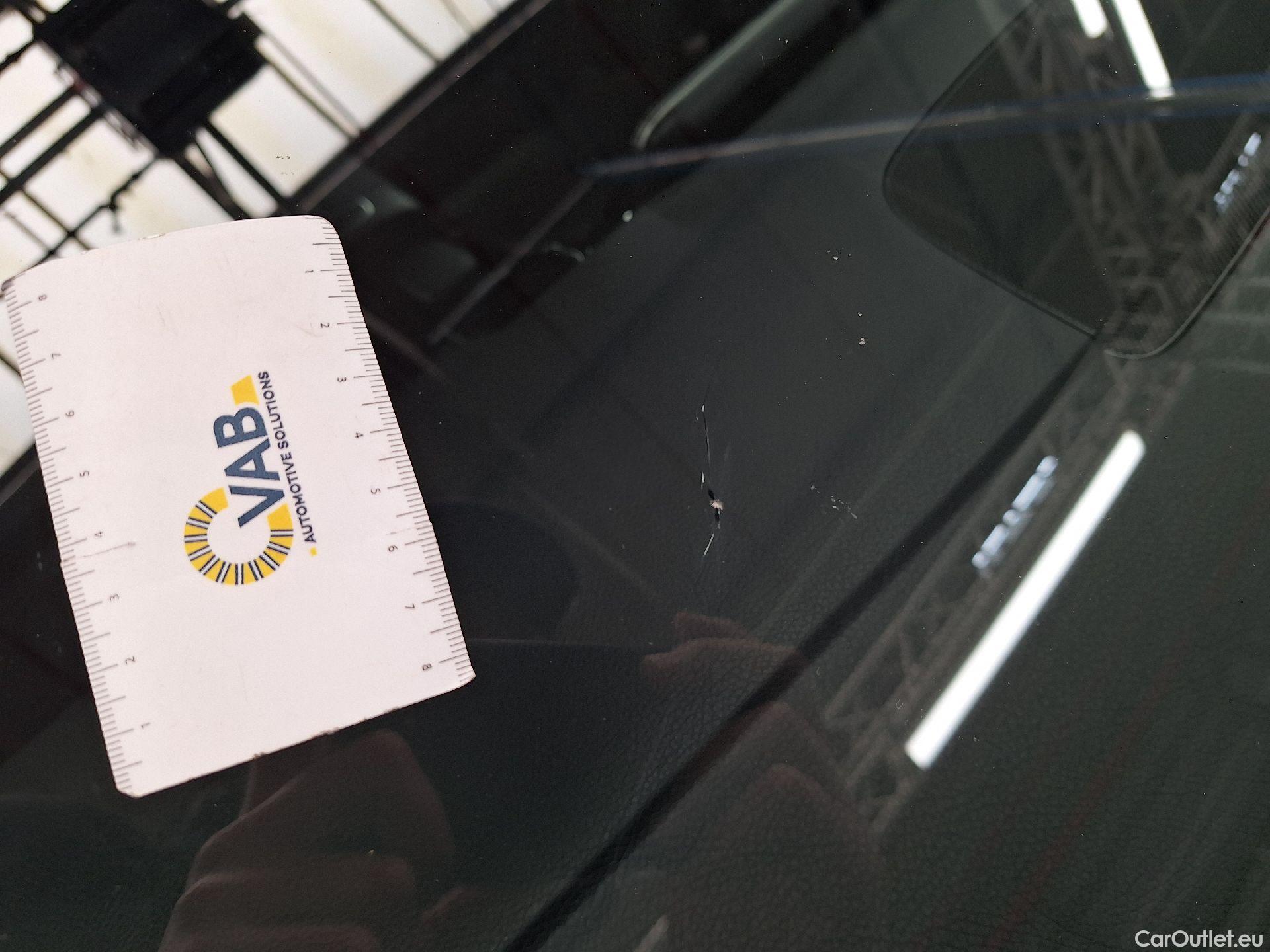  Mercedes  A-Klasse Mercedes, A-Class '18, Mercedes-Benz  A 250 e 5d #34