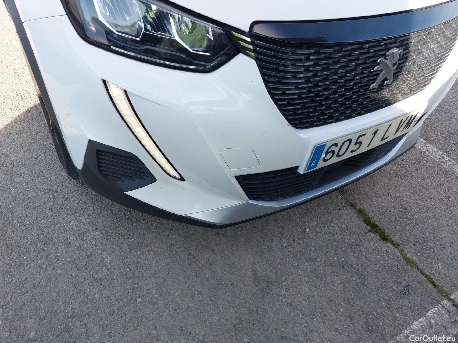  Peugeot  2008 PEUGEOT  / 2019 / 5P / todoterreno Allure BlueHDI 81kW (110CV) #1