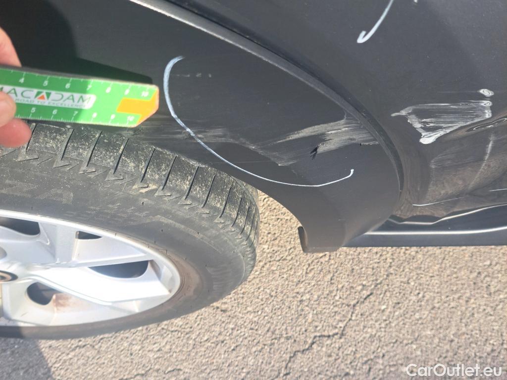  Nissan  Juke NISSAN  / 2019 / 5P / crossover DIG-T 84 kW (114 CV) DCT 7 V N-Connecta (AC2) #20