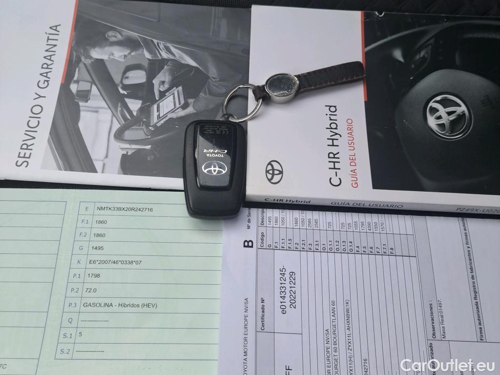  Toyota  C-HR TOYOTA  / 2019 / 5P / todoterreno 1.8 125H Active #2