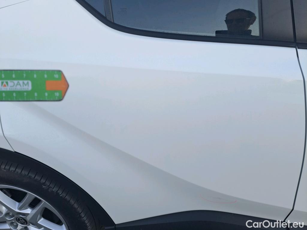  Toyota  C-HR TOYOTA  / 2019 / 5P / todoterreno 1.8 125H Active #12