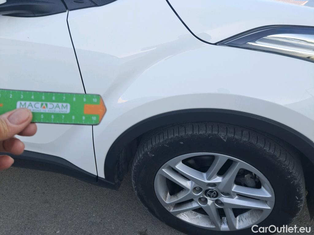  Toyota  C-HR TOYOTA  / 2019 / 5P / todoterreno 1.8 125H Active #23