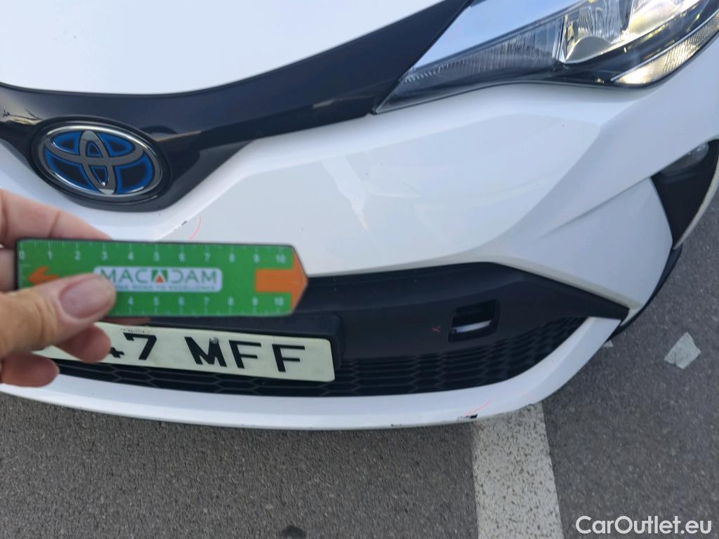  Toyota  C-HR TOYOTA  / 2019 / 5P / todoterreno 1.8 125H Active #14