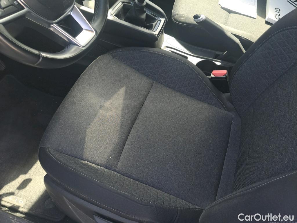  Renault  Clio RENAULT  / 2019 / 5P / berlina con portón Intens TCe 67 kW (91CV) #3