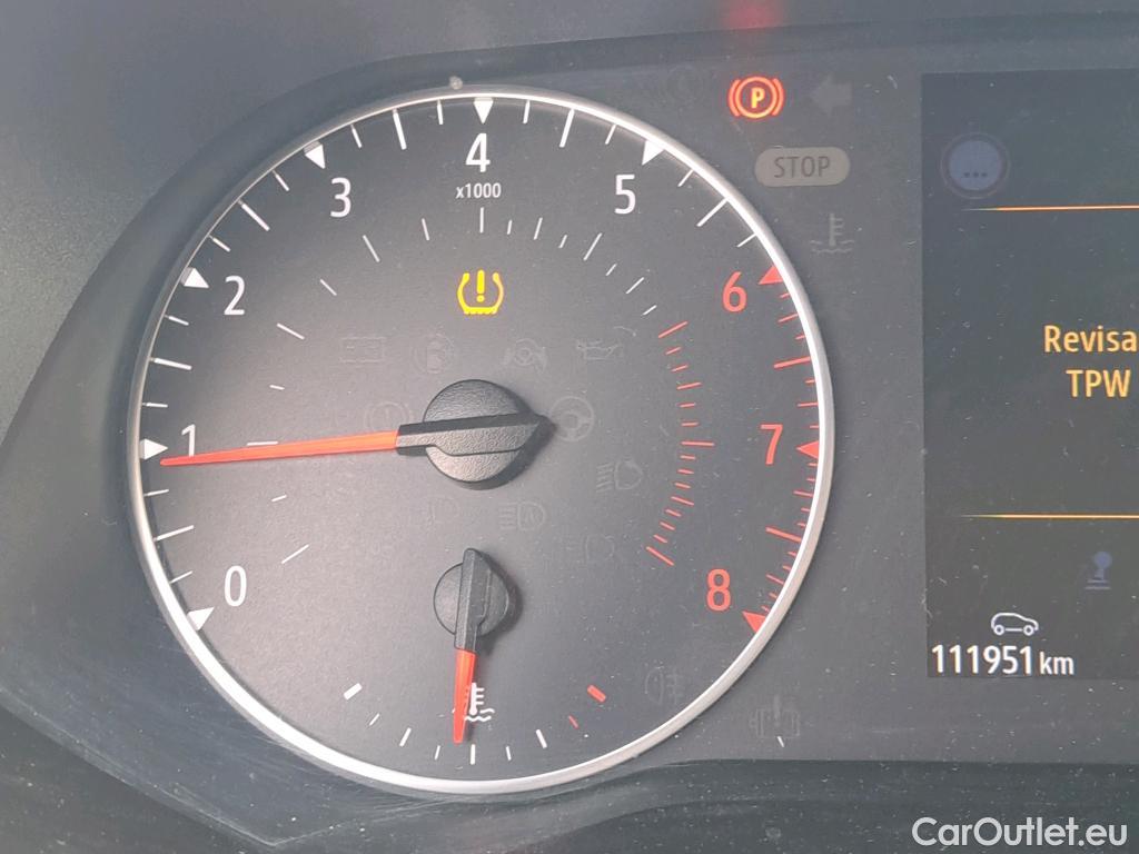 Renault  Clio RENAULT  / 2019 / 5P / berlina con portón Intens TCe 67 kW (91CV) #24