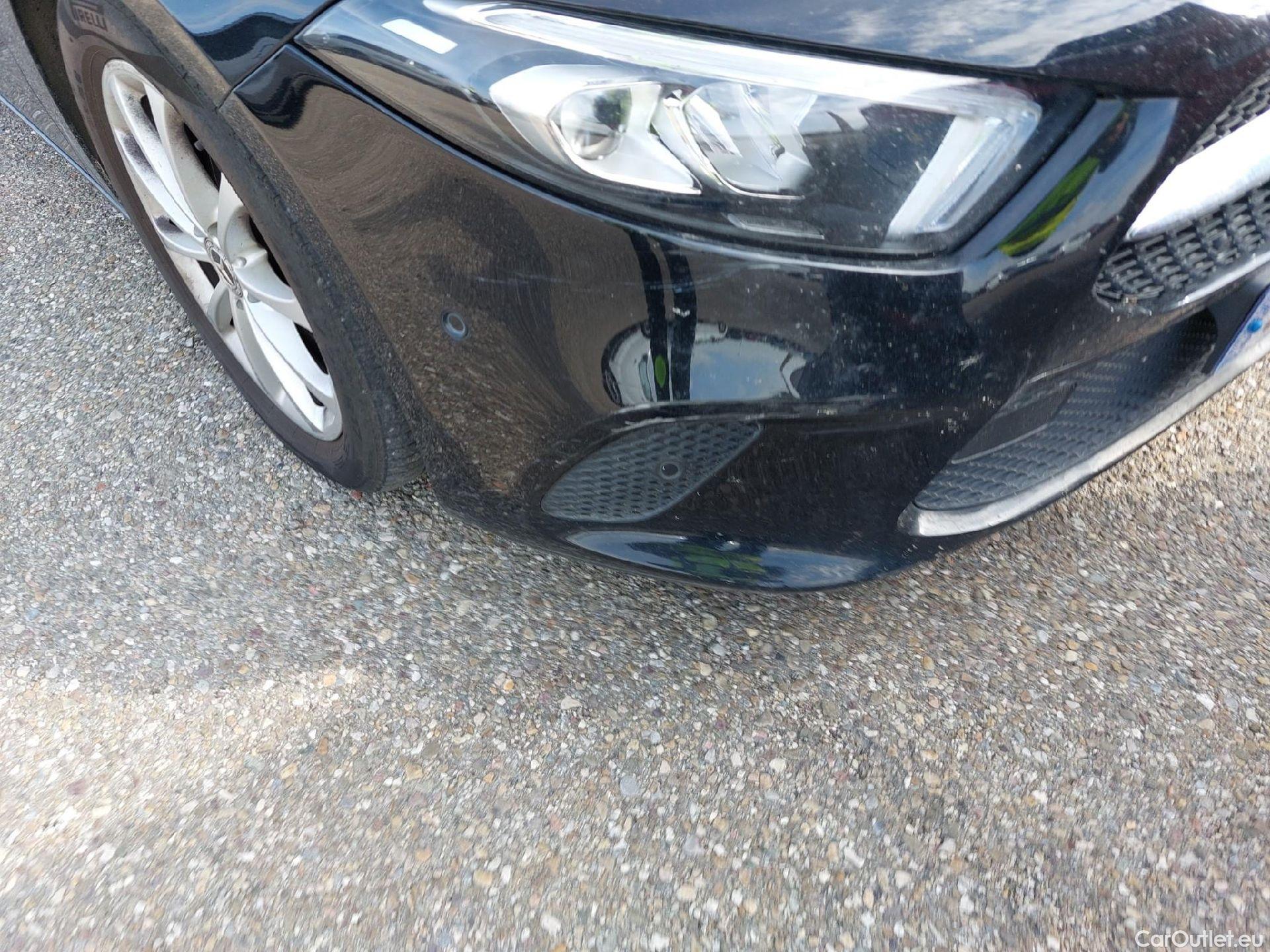  Mercedes  A-Klasse MERCEDES-BENZ Clase A 180 d 115 CV #9