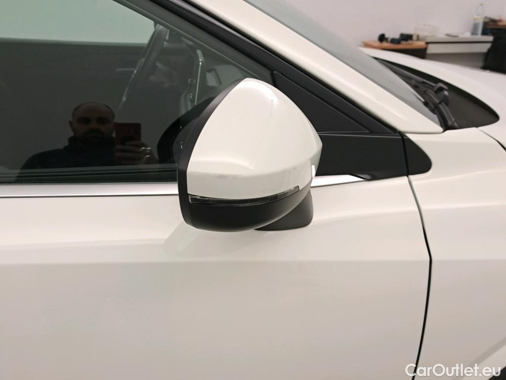  Nissan  Qashqai NISSAN  / 2021 / 5P / todoterreno DIG-T 103kW (140CV) mHEV 4x2 Acenta #13