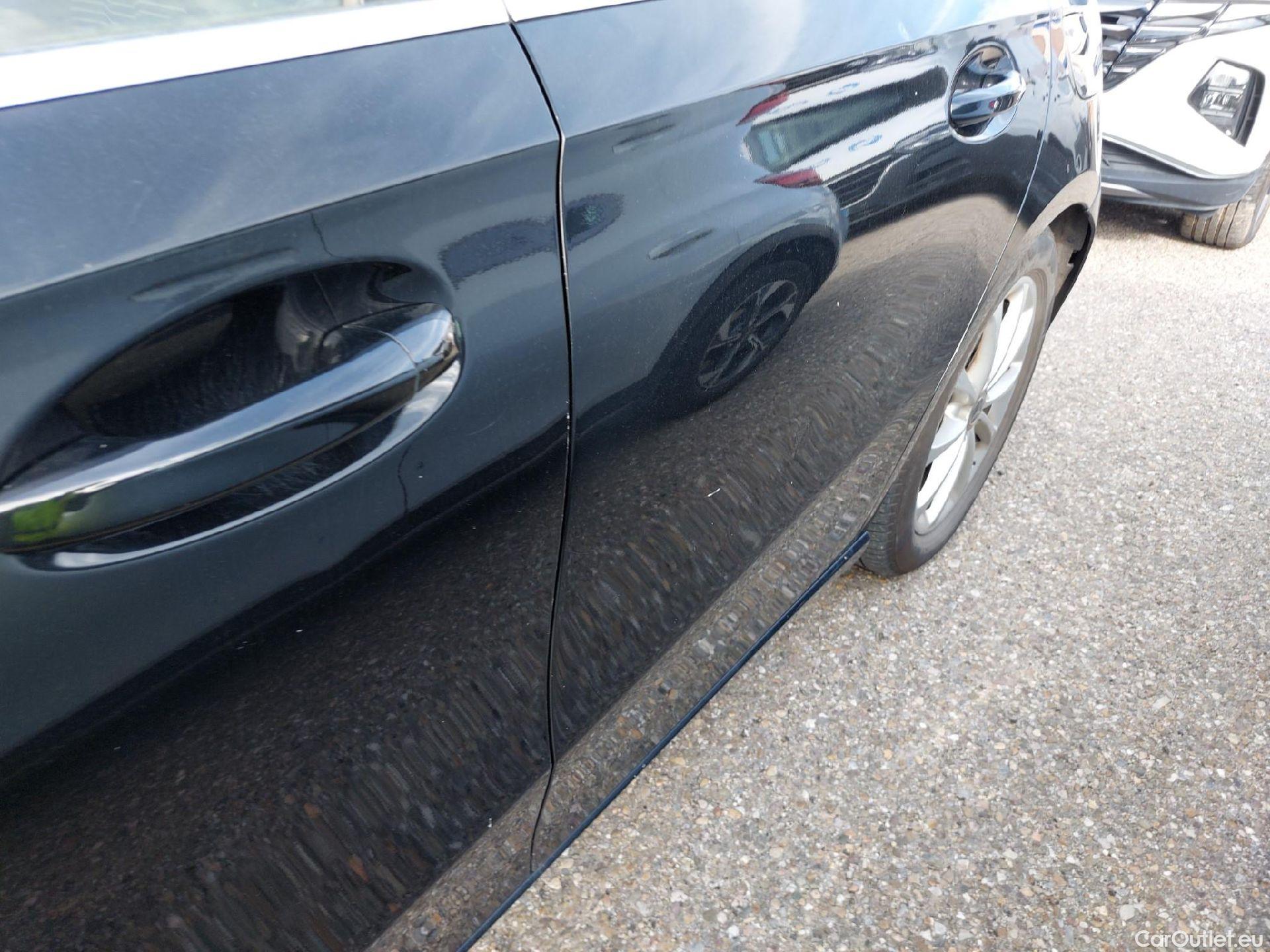  Mercedes  A-Klasse MERCEDES-BENZ Clase A 180 d 115 CV #16