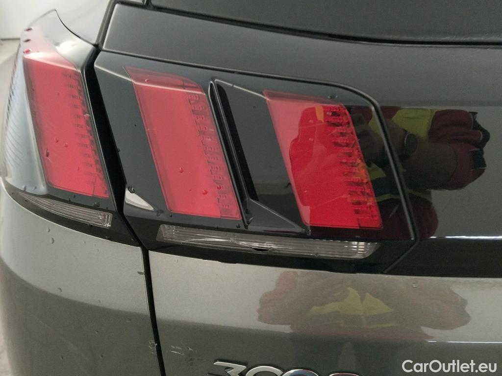  Peugeot  3008 PEUGEOT  / 2016 / 5P / todoterreno 1.5L BlueHDi 96kW (130CV) S&S Active (AC) #5