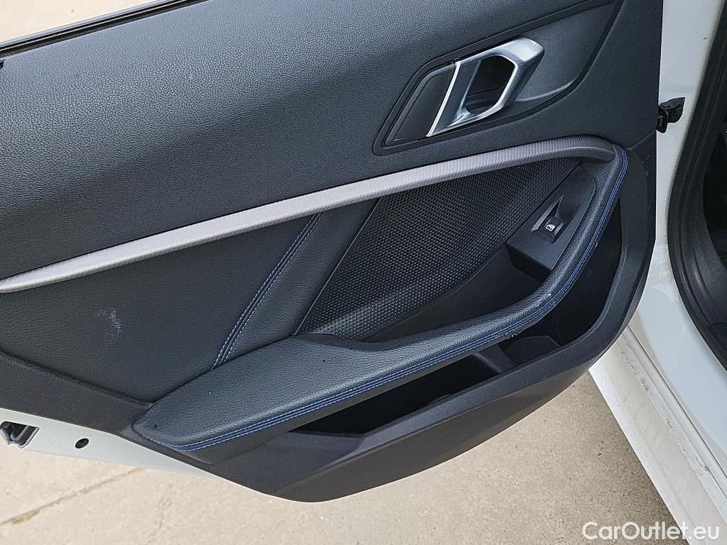  Bmw  Serie 1 BMW  / 2019 / 5P / berlina con portón 116d #13