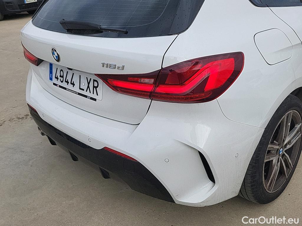  Bmw  Serie 1 BMW  / 2019 / 5P / berlina con portón 116d #19
