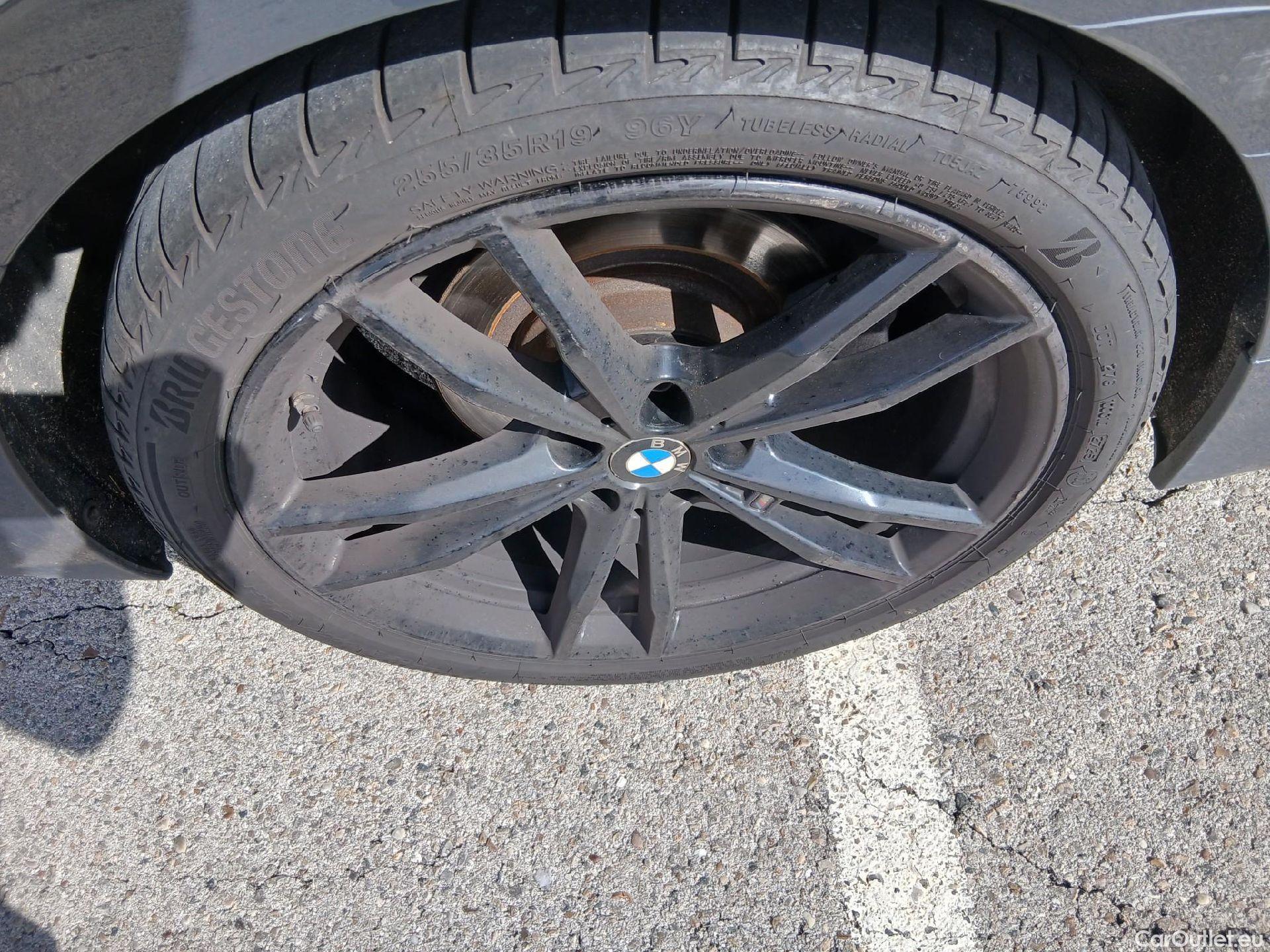  Bmw  Serie 3 BMW  / 2019 / 5P / familiar 320i Auto. Touring #29