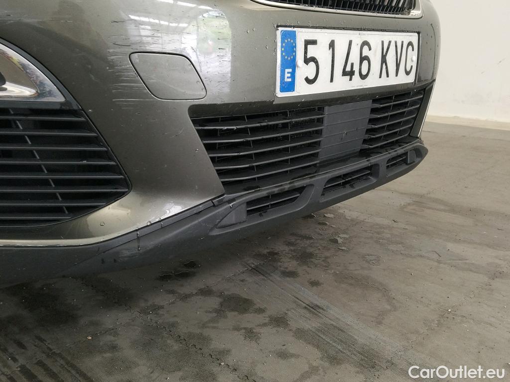  Peugeot  3008 PEUGEOT  / 2016 / 5P / todoterreno 1.5L BlueHDi 96kW (130CV) S&S Active (AC) #28