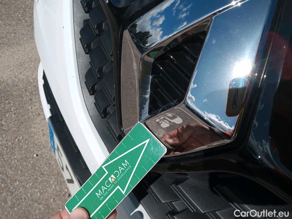  Renault  Clio RENAULT  / 2019 / 5P / berlina con portón Intens TCe 67 kW (91CV) (AC) #3