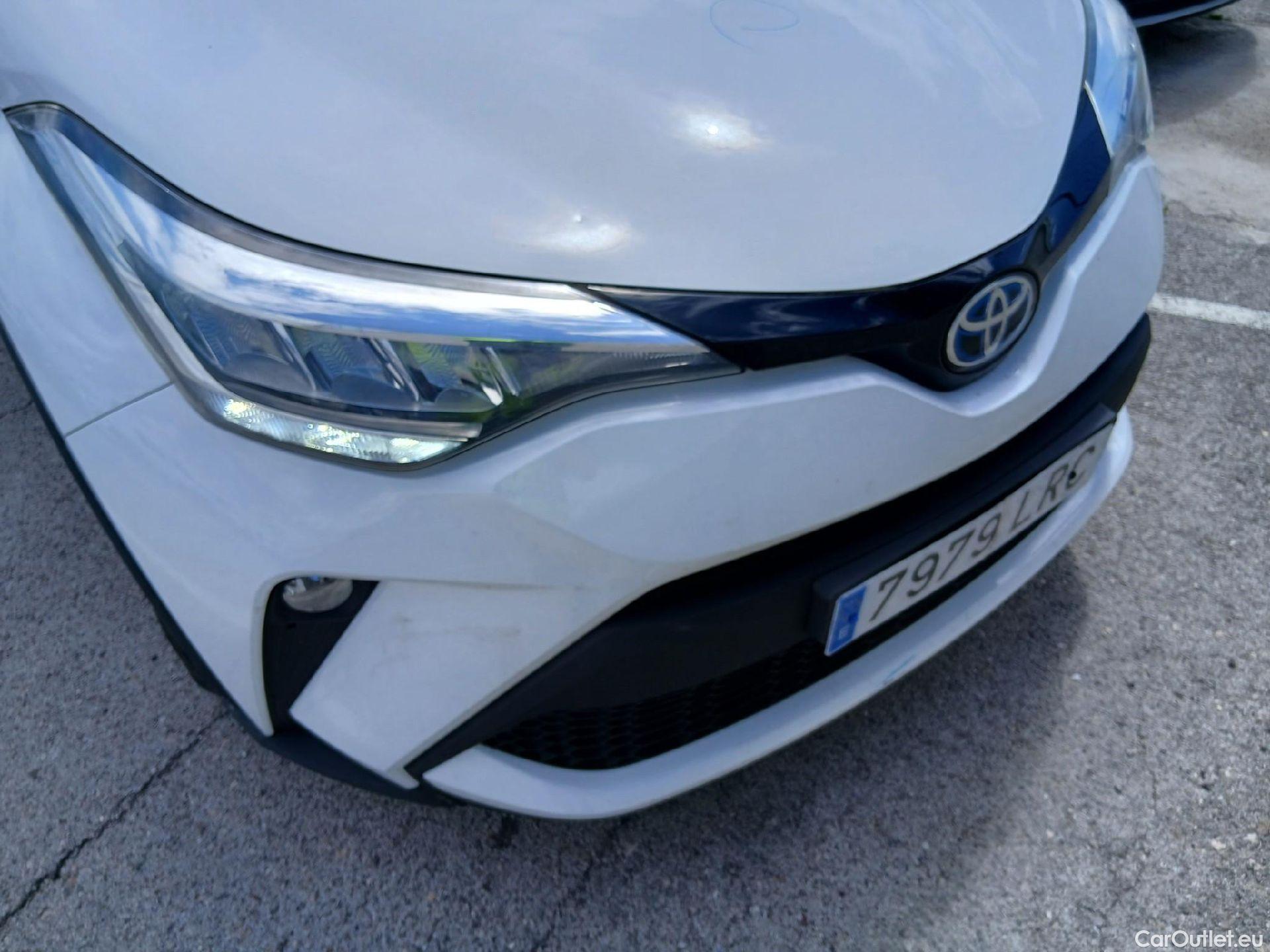  Toyota  C-HR TOYOTA  / 2019 / 5P / todoterreno 1.8 125H Active #6