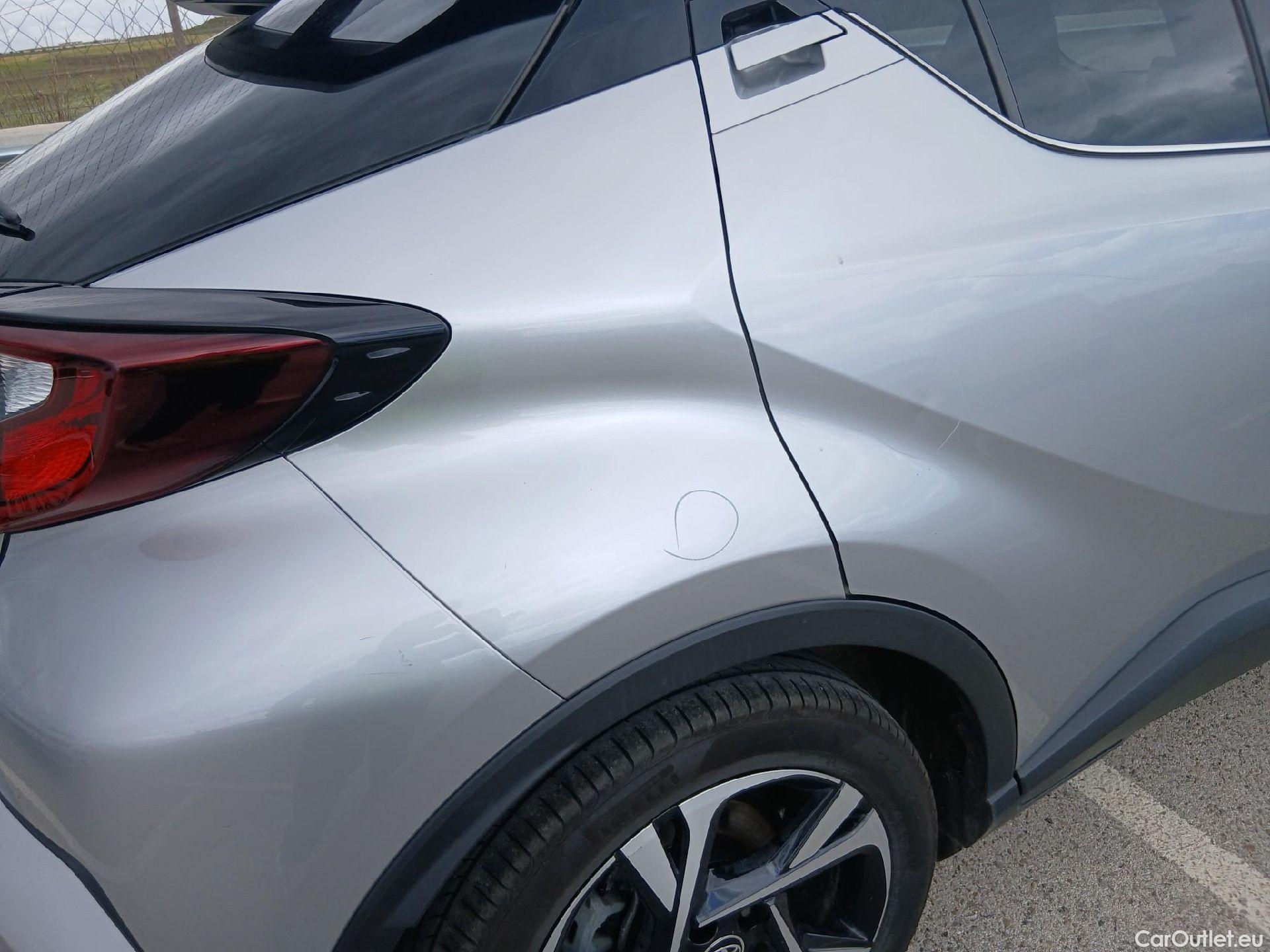  Toyota  C-HR TOYOTA  / 2019 / 5P / todoterreno 1.8 125H Advance #23