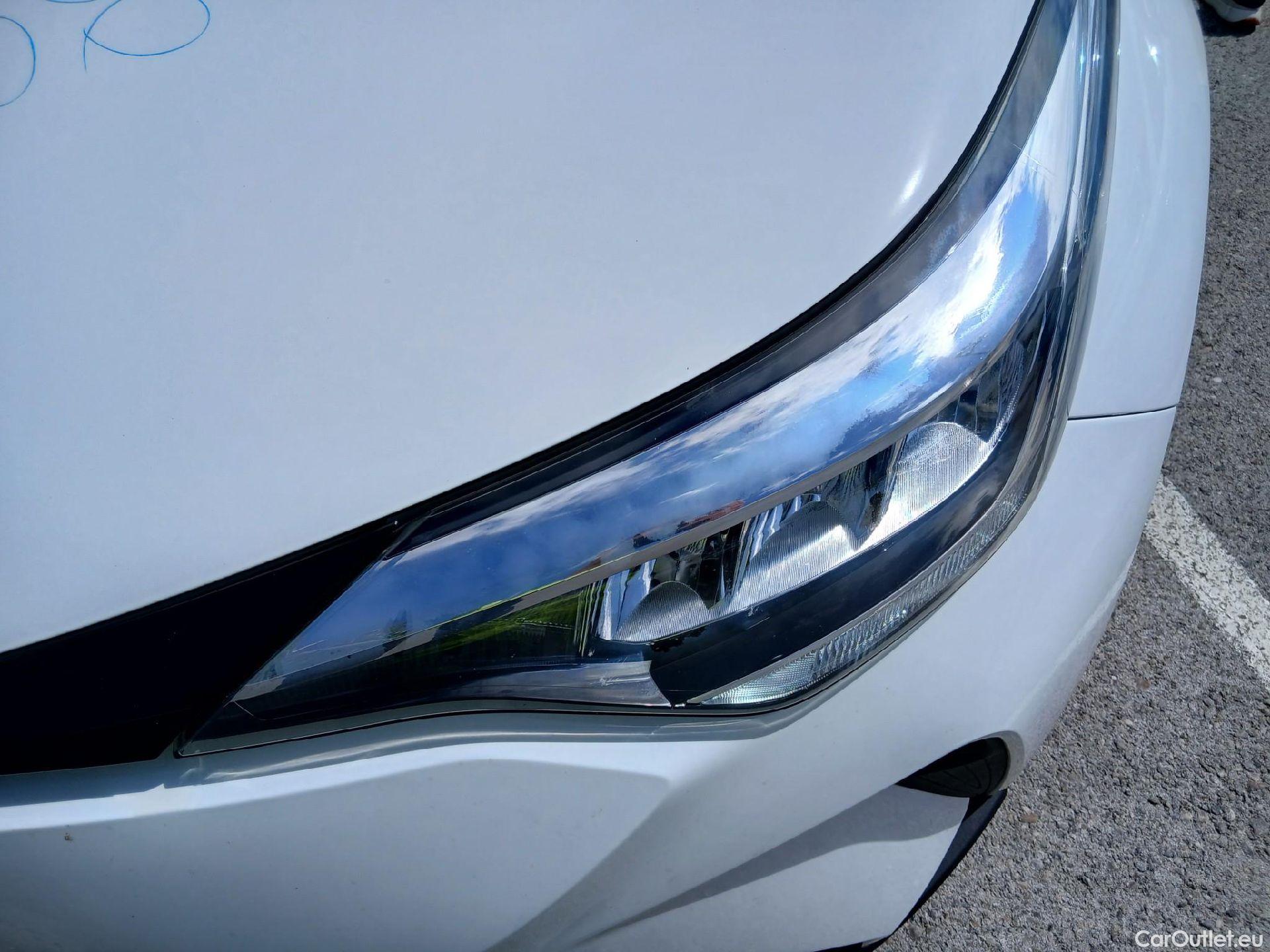  Toyota  C-HR TOYOTA  / 2019 / 5P / todoterreno 1.8 125H Active #10