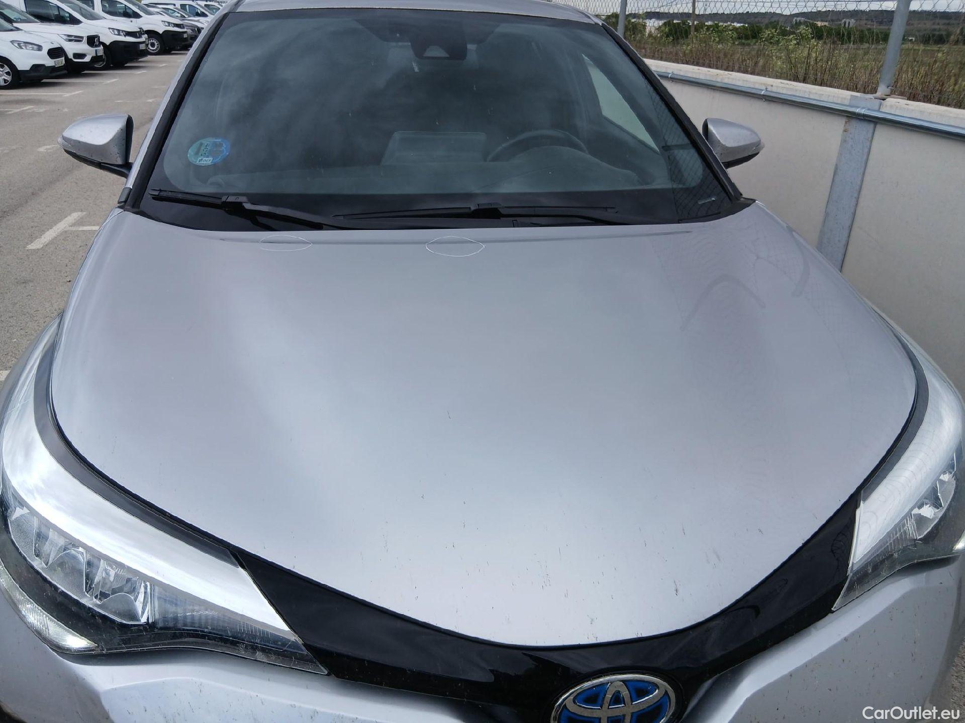  Toyota  C-HR TOYOTA  / 2019 / 5P / todoterreno 1.8 125H Advance #11