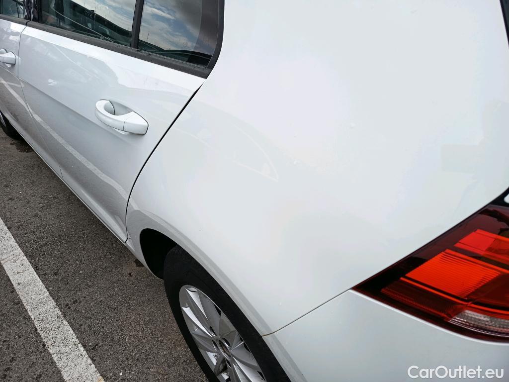  Volkswagen  Golf  VOLKSWAGEN / 2016 / 5P / berlina con portón Ready2Go 1.6 TDI 85kW (115CV) #16