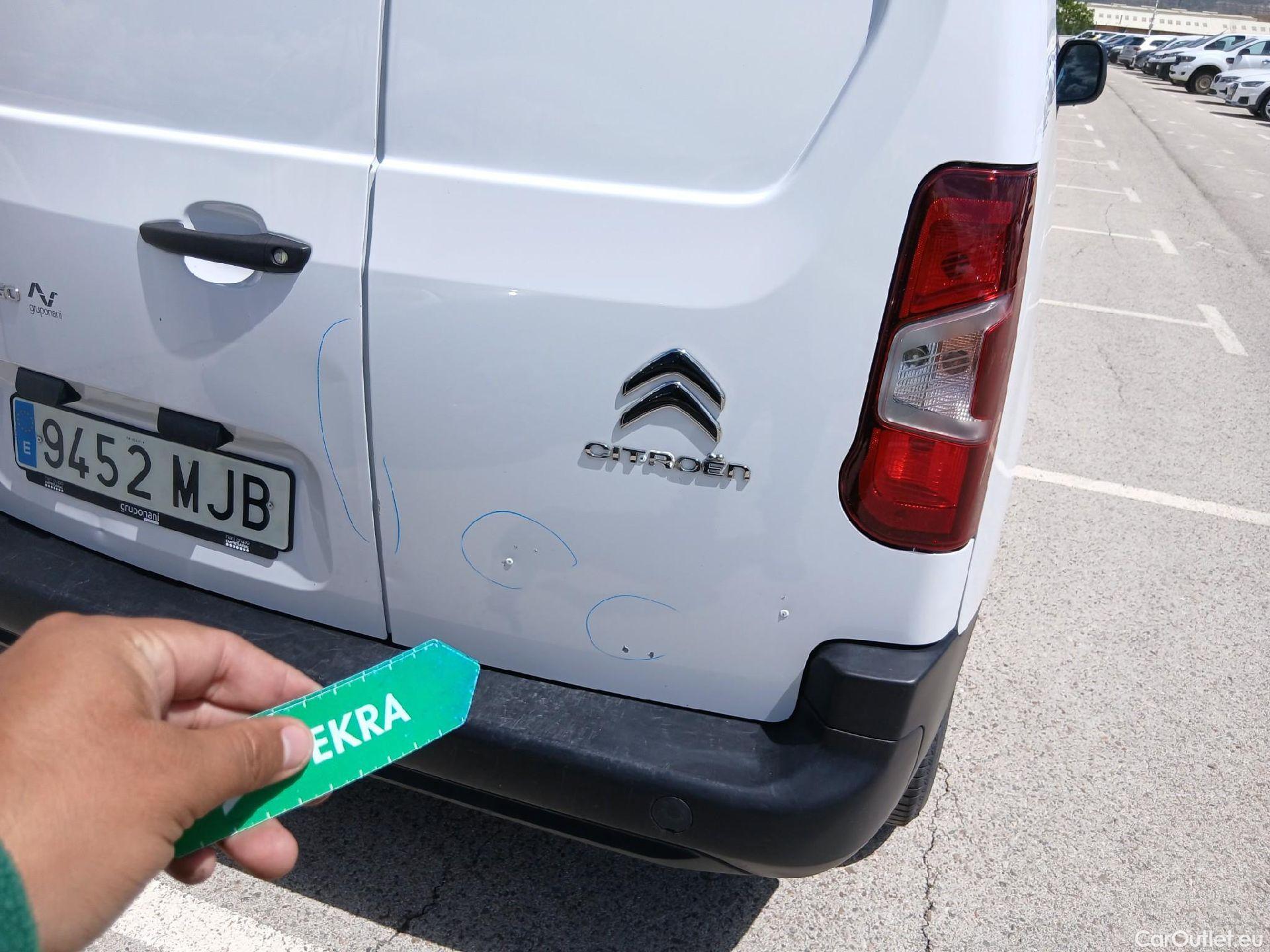  Citroen  Berlingo CITROEN  / 2018 / 4P / furgón derivado de turismo Talla M BlueHDi 100 #29