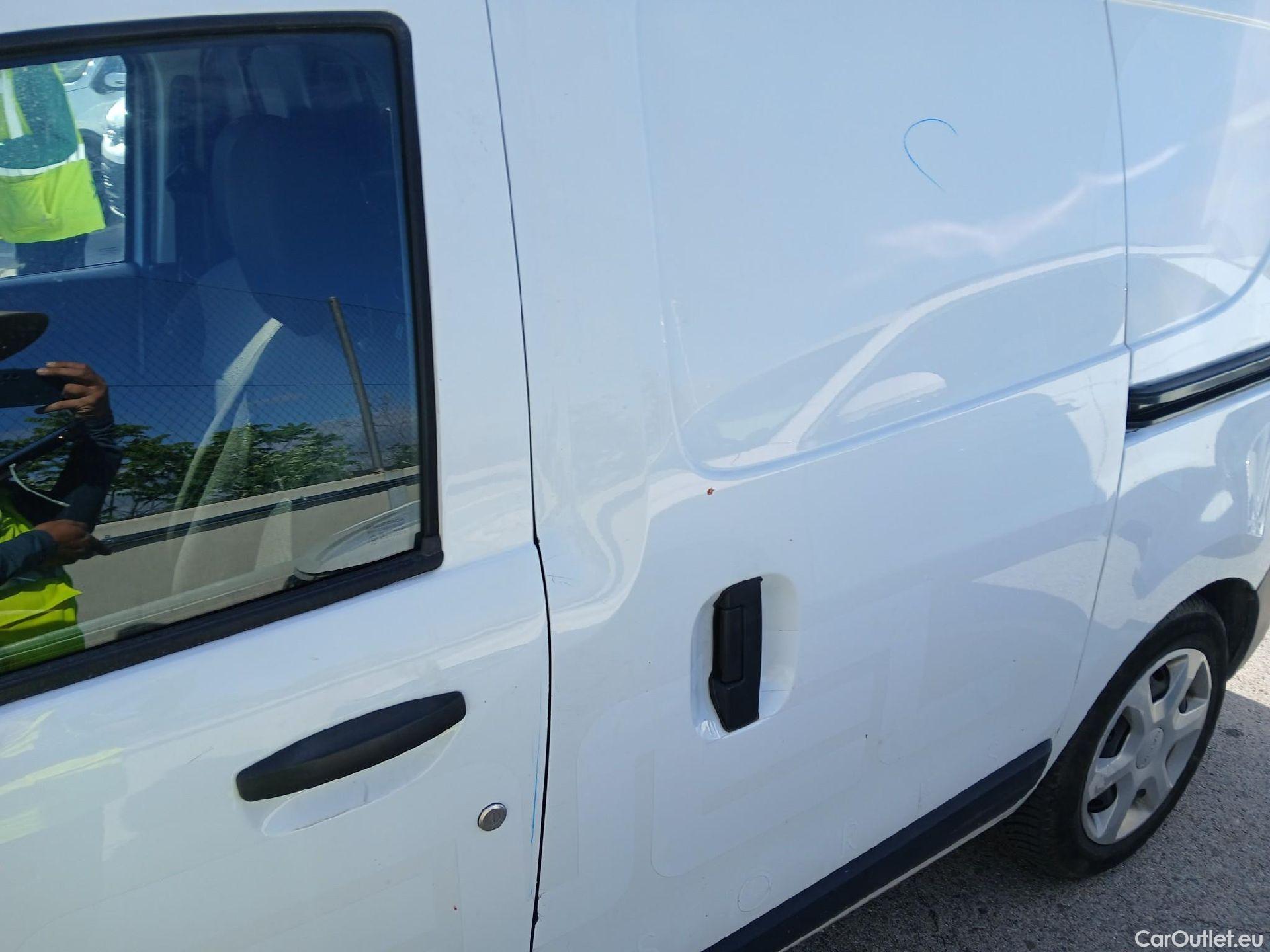  Dacia  Dokker DACIA  furgón derivado de turismo Van Essential Blue dCi 95 CV #24
