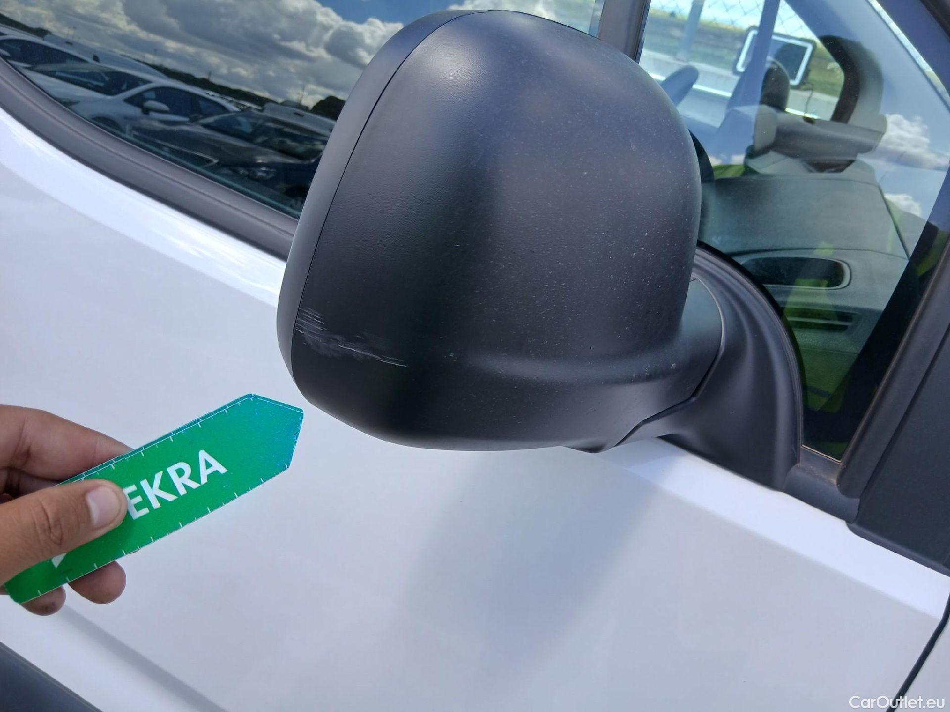  Citroen  Berlingo CITROEN  / 2018 / 4P / furgón derivado de turismo Talla M BlueHDi 100 #31